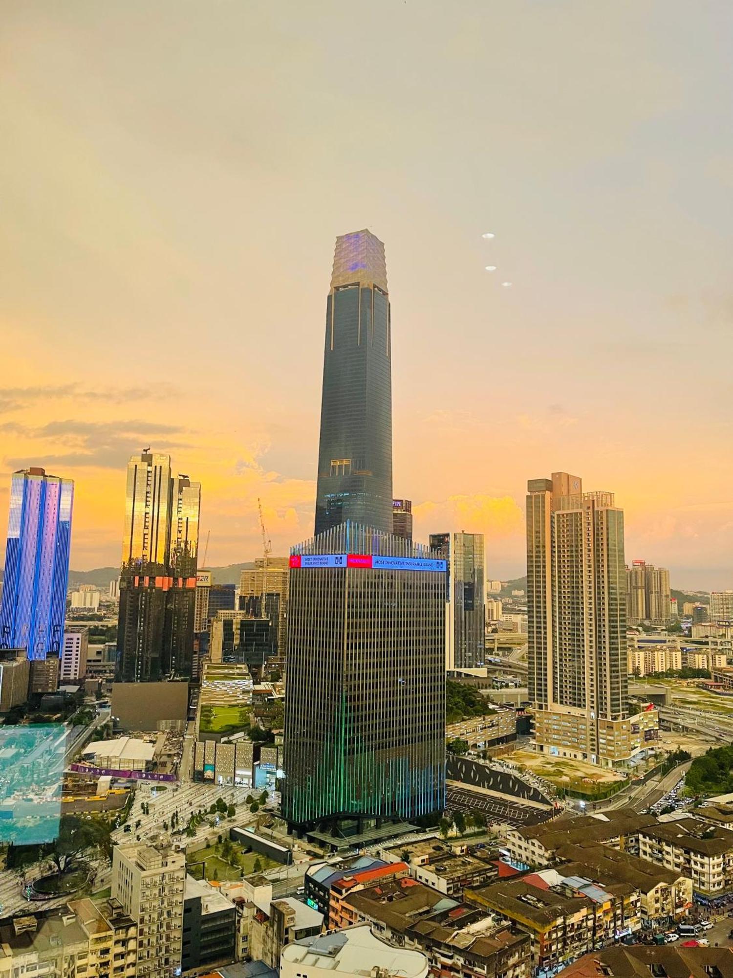 쿠알라룸푸르 Axon Infinity Pool Kl 아파트 외부 사진