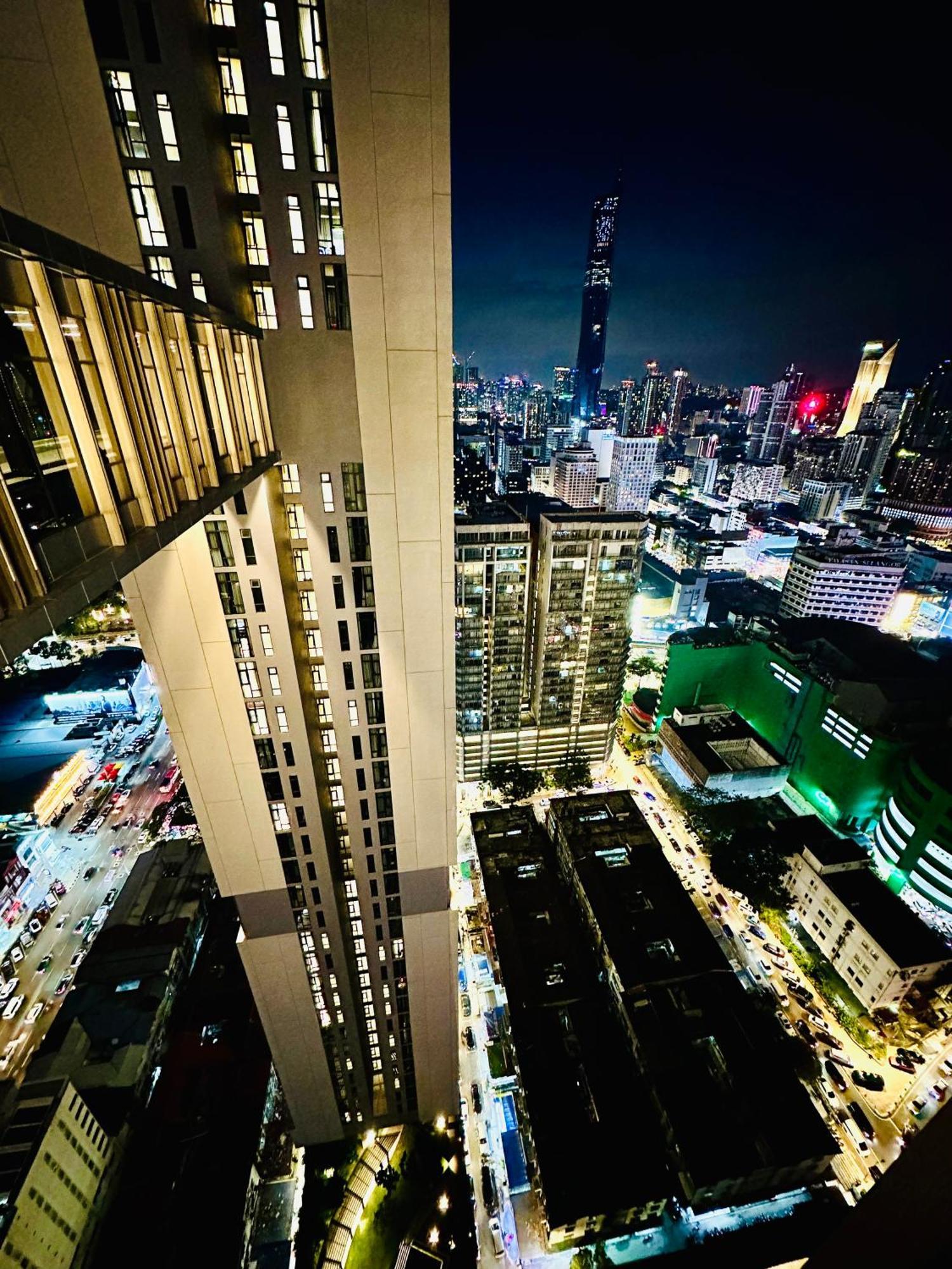 쿠알라룸푸르 Axon Infinity Pool Kl 아파트 외부 사진